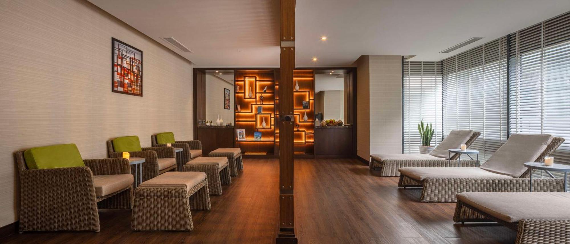 ホテル ヒルトン バトゥミ バトゥーミ エクステリア 写真 The spa at the hotel