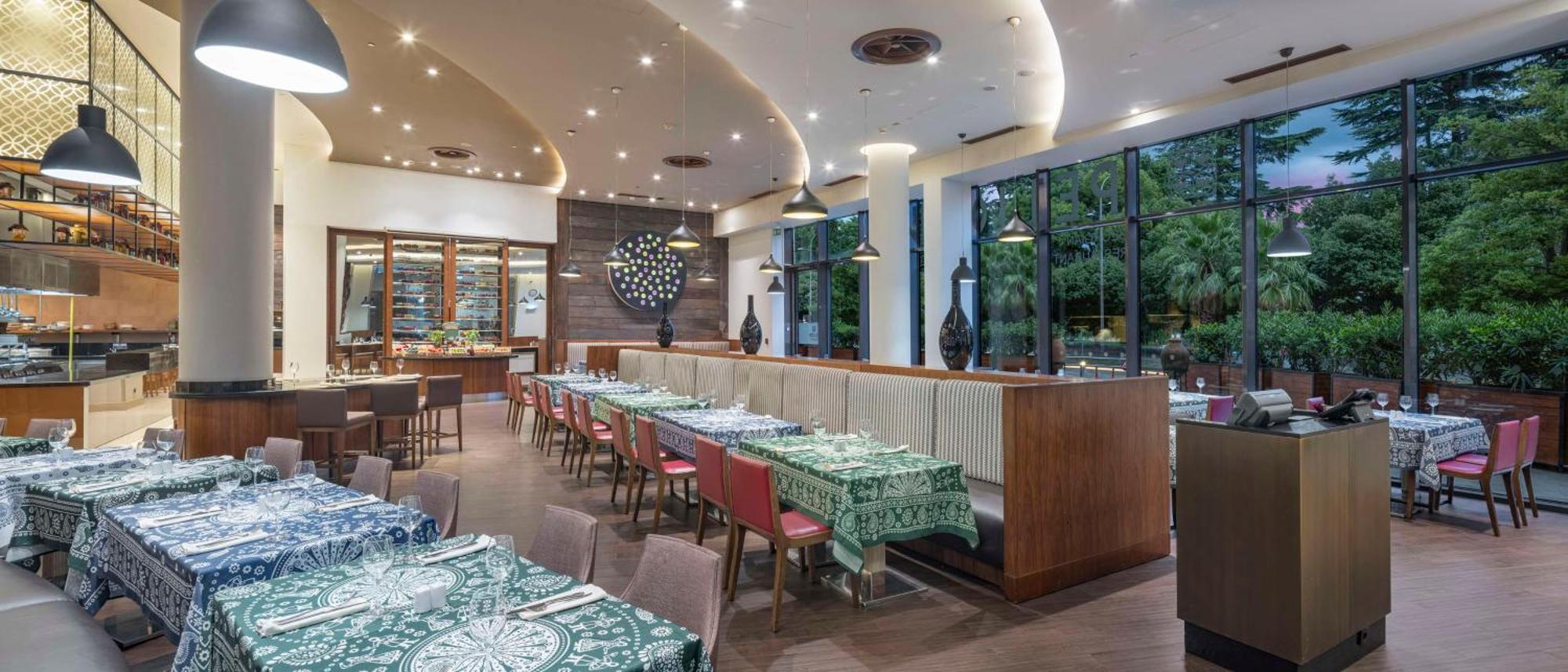 ホテル ヒルトン バトゥミ バトゥーミ エクステリア 写真 The restaurant