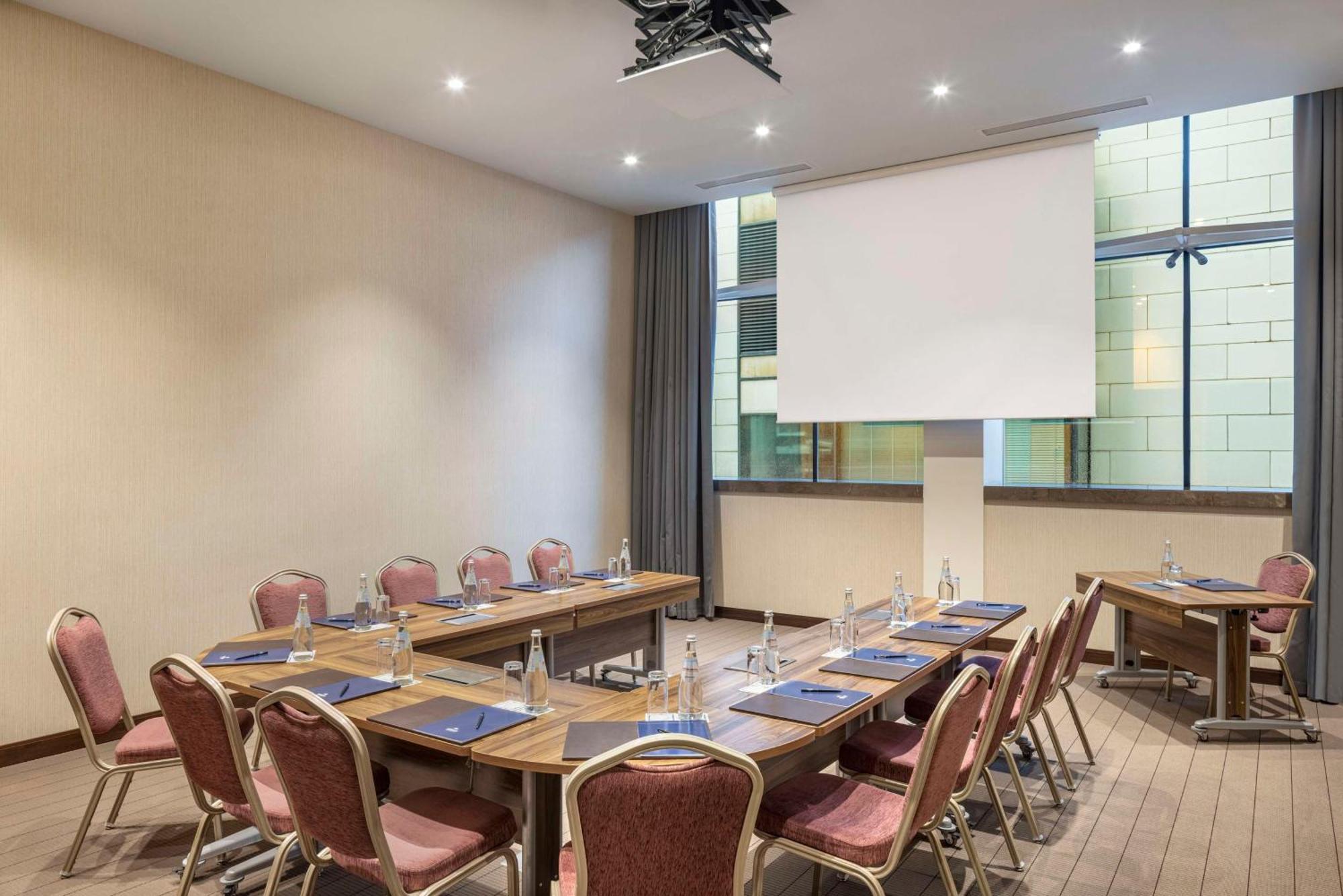 ホテル ヒルトン バトゥミ バトゥーミ エクステリア 写真 Meeting room