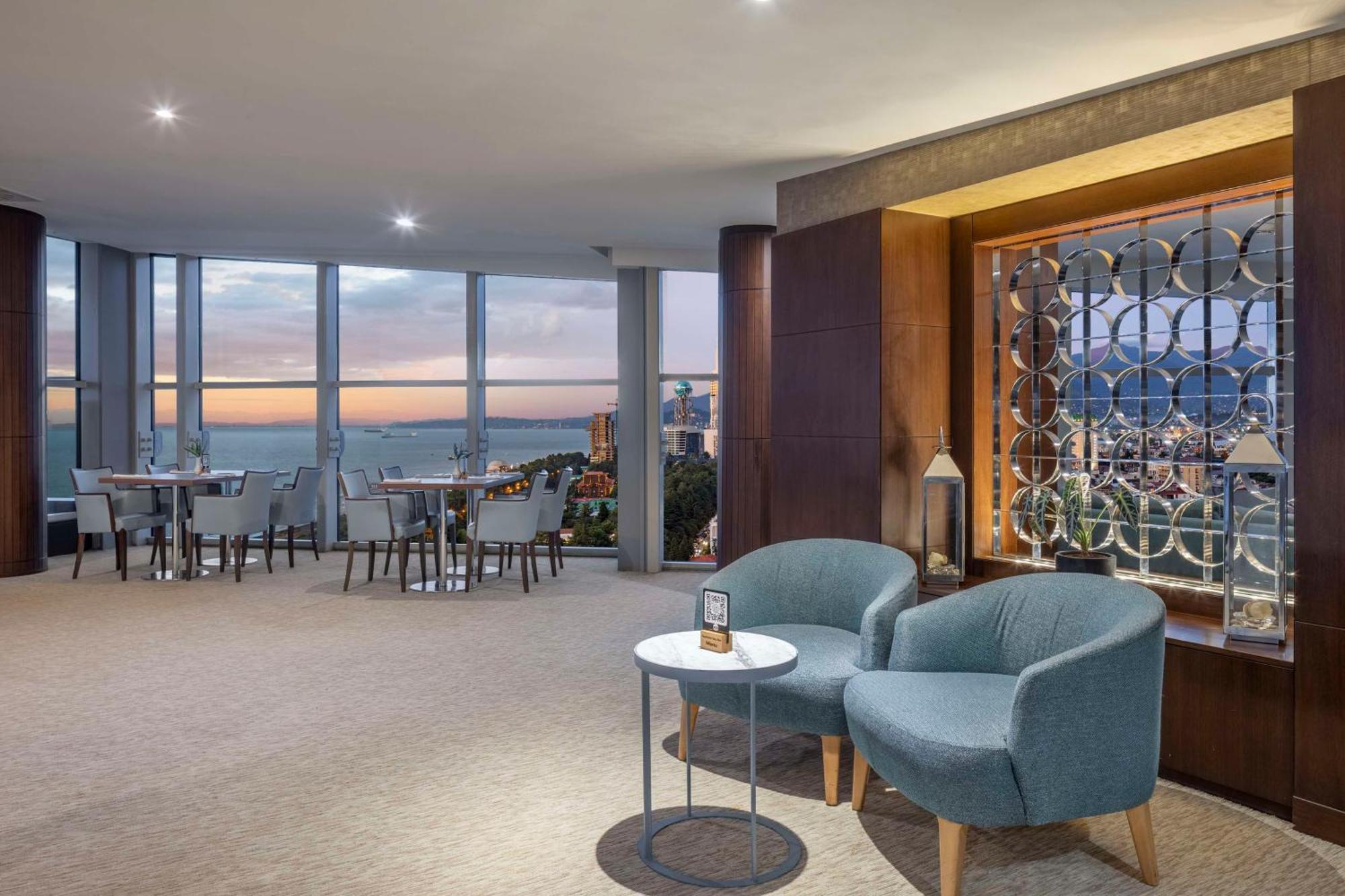 ホテル ヒルトン バトゥミ バトゥーミ エクステリア 写真 Club Lounge at the hotel